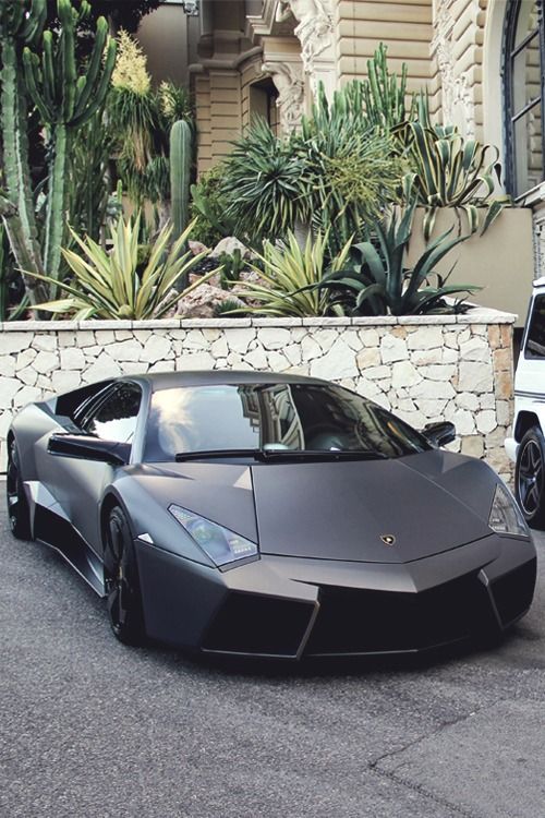 Black Lamborghini Also see cool cars screen savers at www.fabuloussavers.com/car…