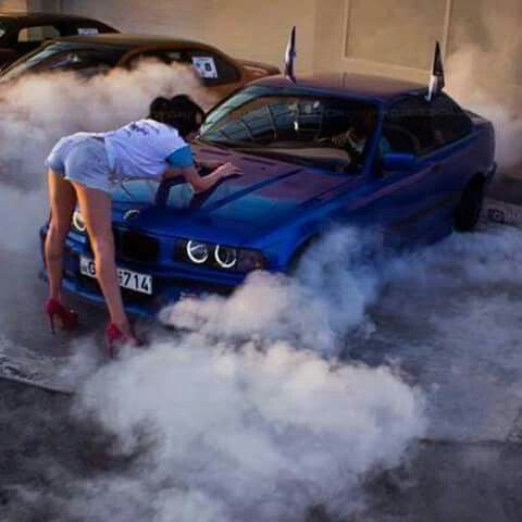 BMW E36 3 series blue smoke show