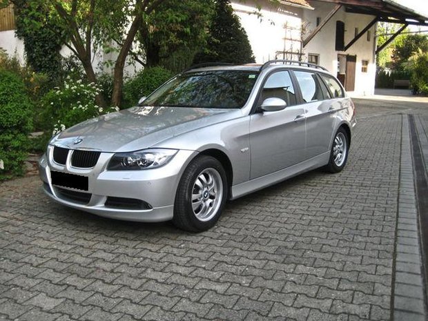 BMW 318d Touring (E92)