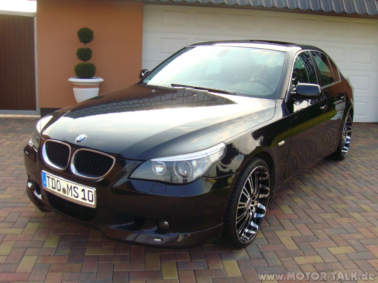 BMW 520I E60