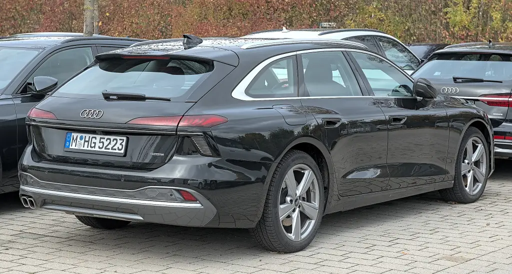 Audi A6 Avant C9 estate