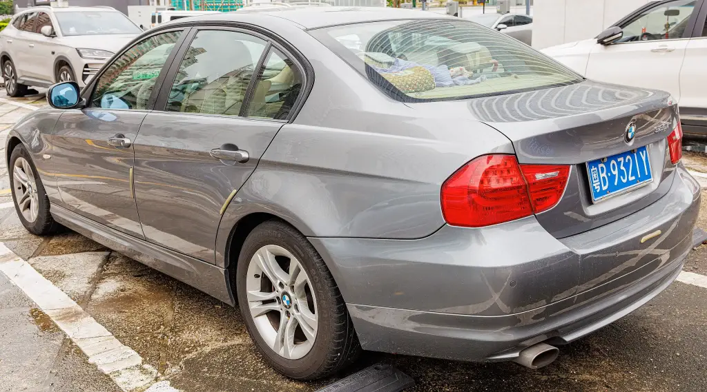Rear view of a BMW 3 Series E90