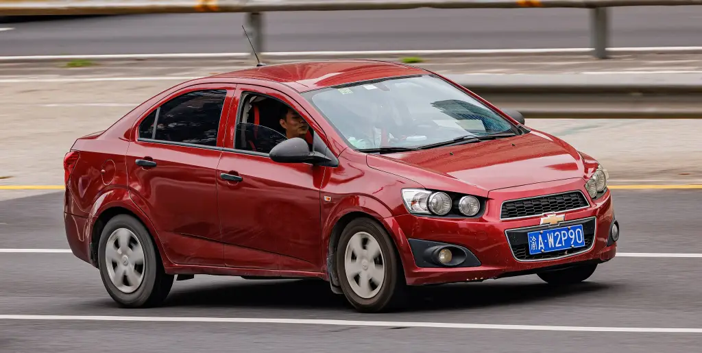 Chevrolet Aveo T300 sedan