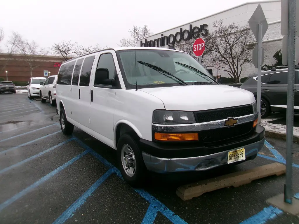 2024 Chevrolet Express LT 3500 Extended