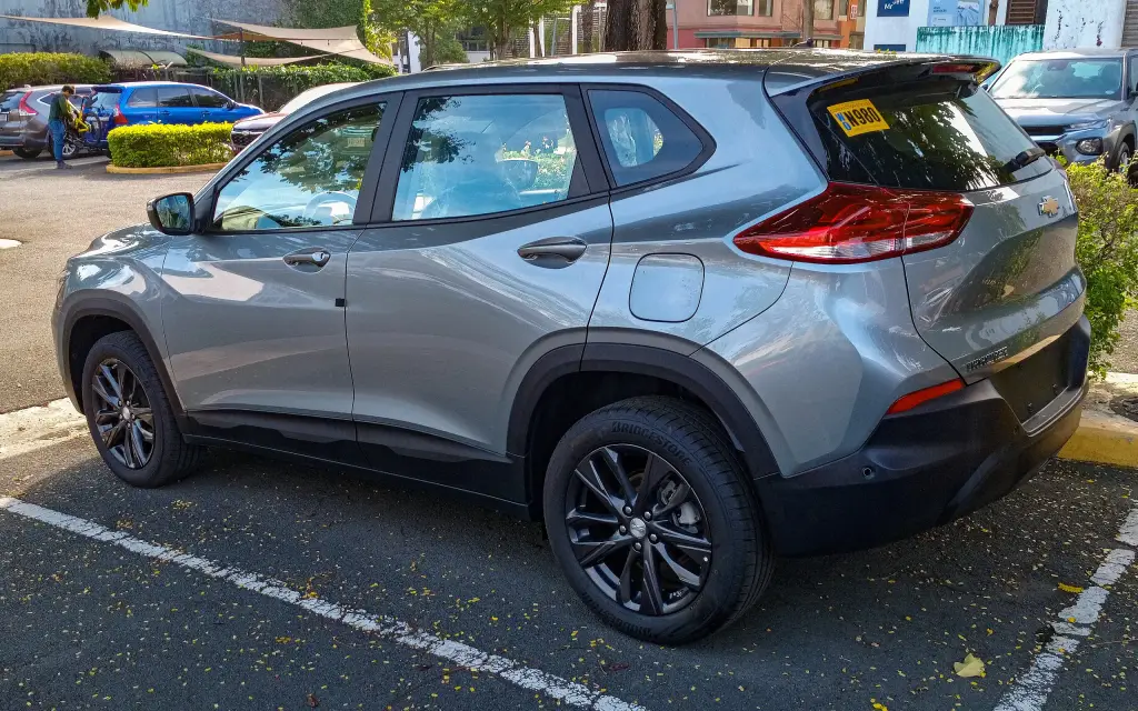 2024 Chevrolet Tracker, rear view