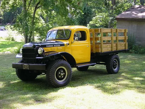 Dodge d-400