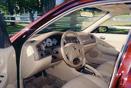 Mazda e2000
