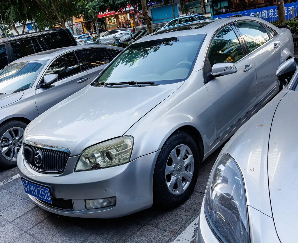 Chinese-market Buick Park Avenue