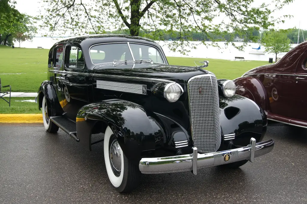 1937 Cadillac Series 60