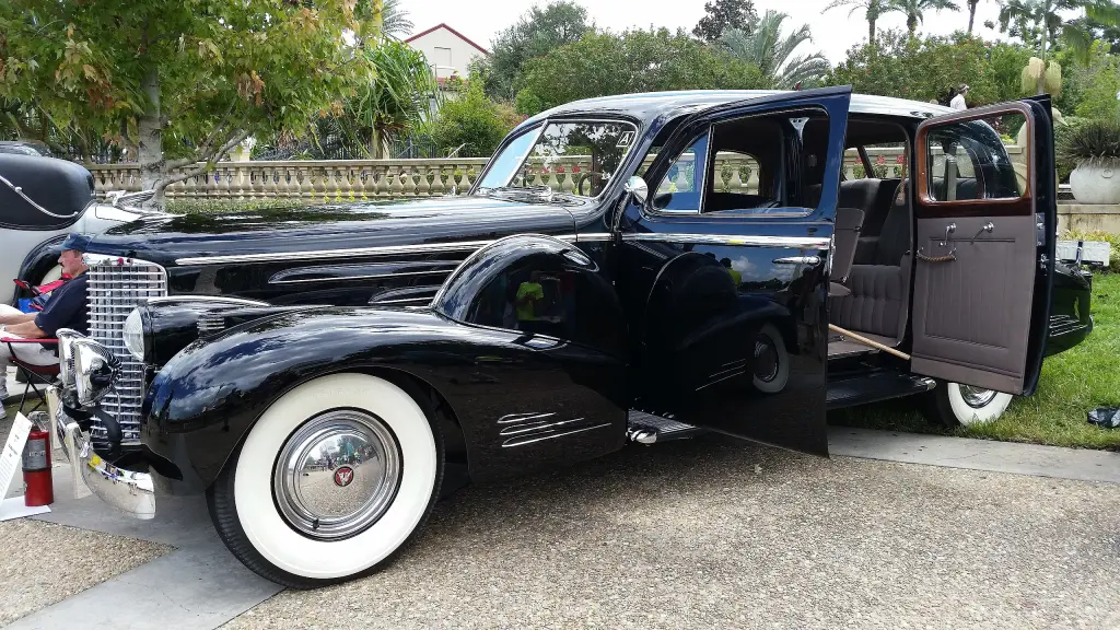 1938 Cadillac V-16 Imperial Sedan