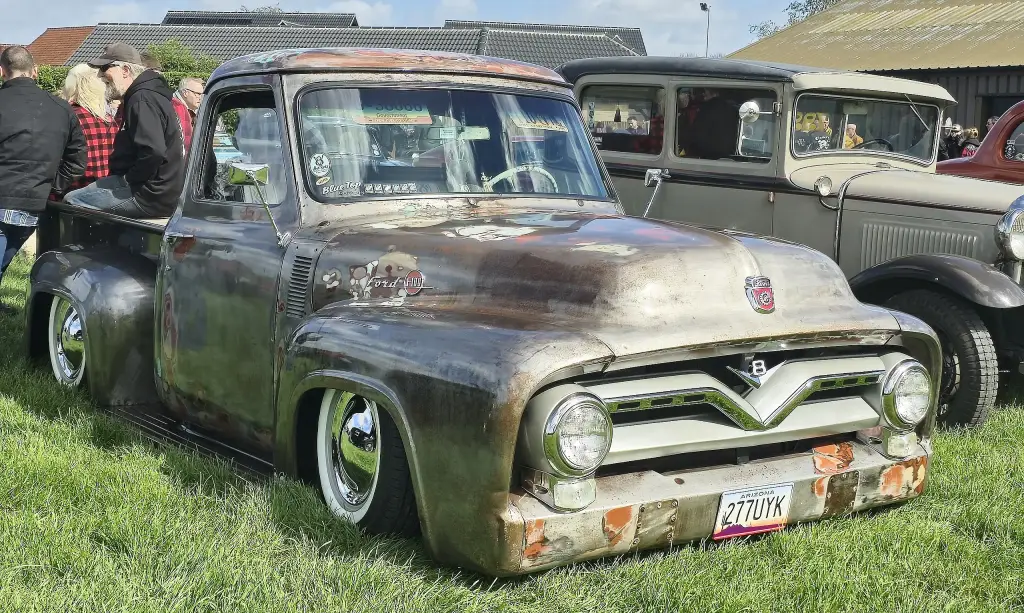 1953 Ford F-100