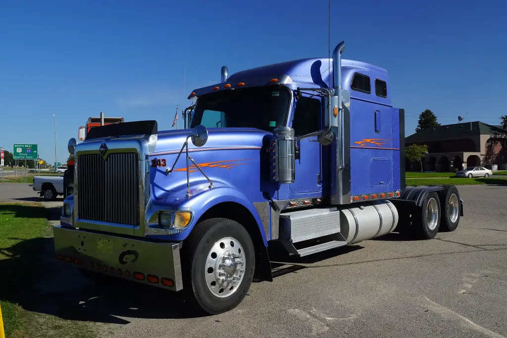 2005 International 9900i Eagle