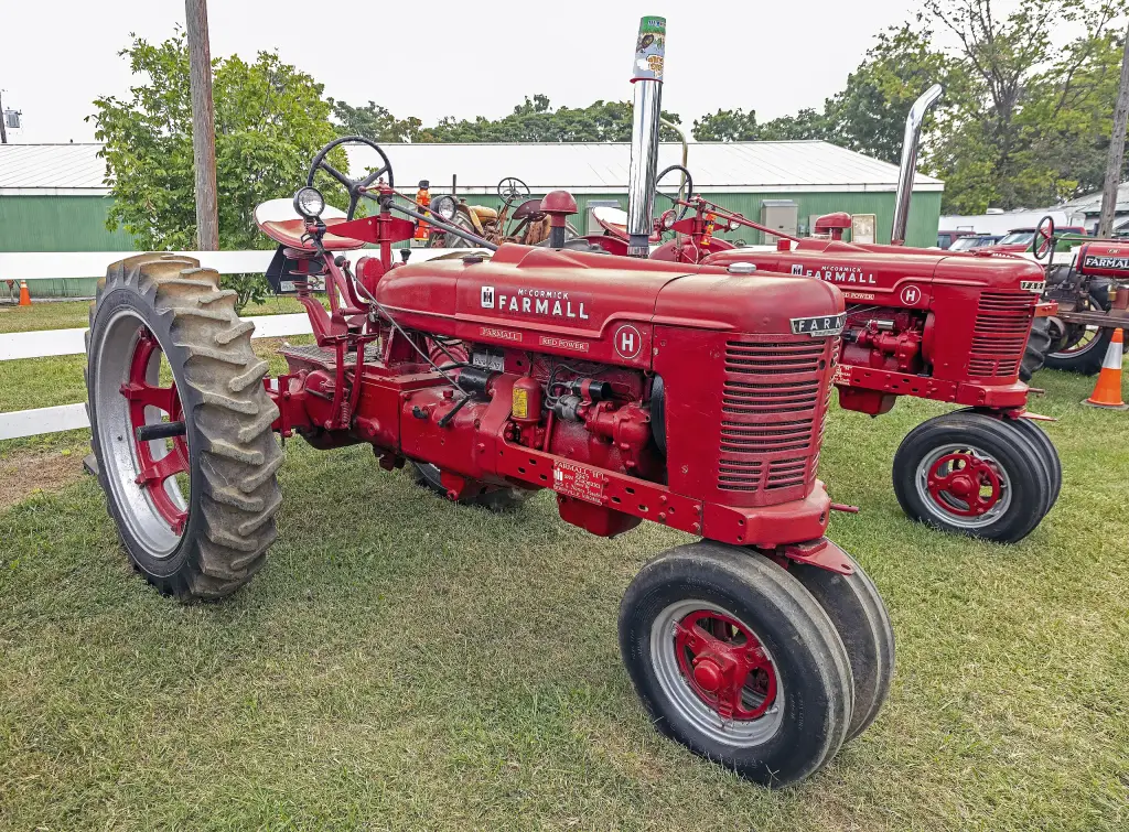 Farmall H tractor in Virginia
