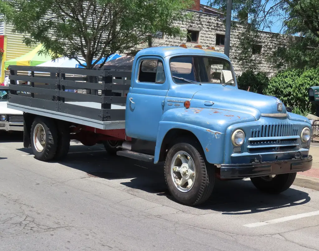 1950 International L-170