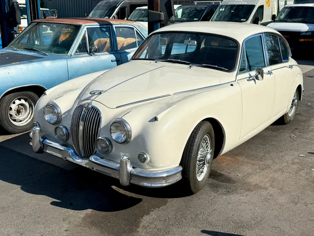 Front of a Jaguar Mark 2