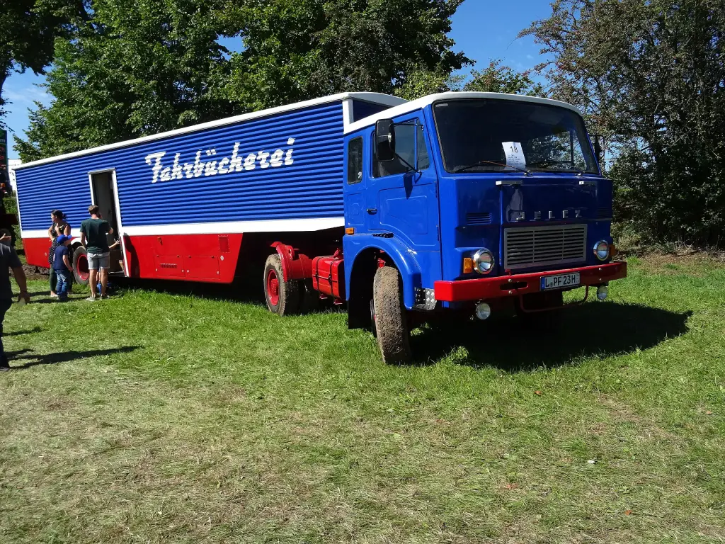 Jelcz 316 with a semi-trailer