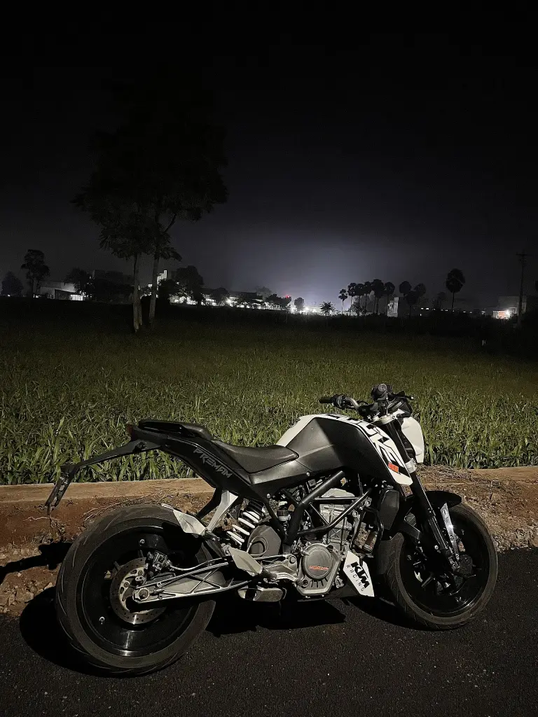 KTM Duke 200