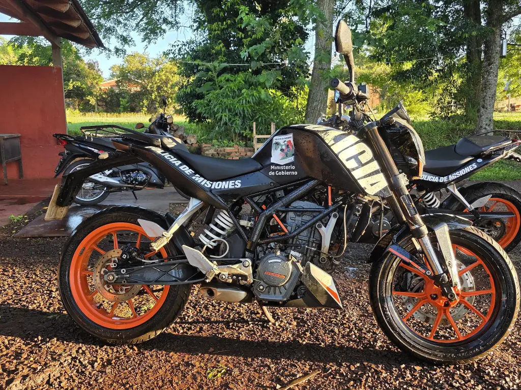 KTM 200 Duke motorcycles of the Misiones police