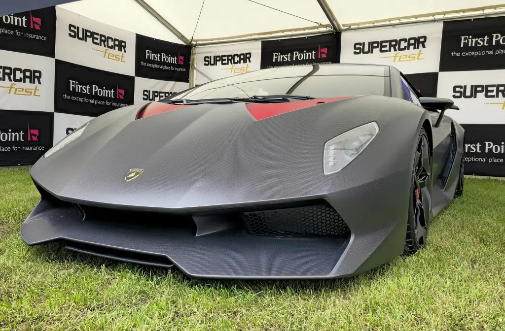 Lamborghini Sesto Elemento