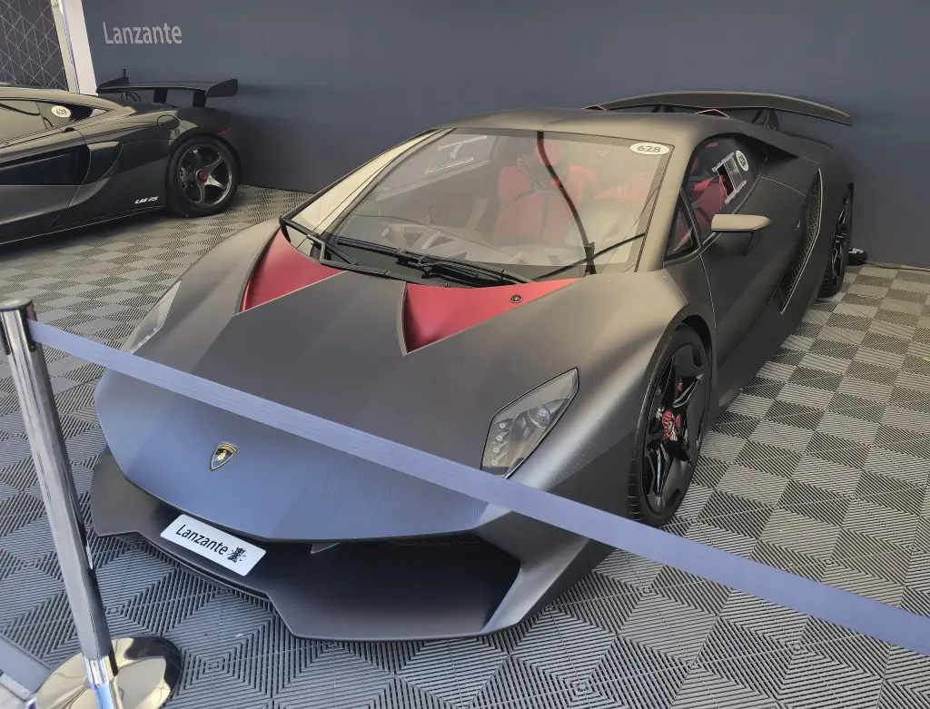 Rear view of the Lamborghini Sesto Elemento