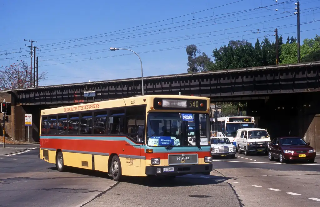 MAN SL 202 with Australian bodywork