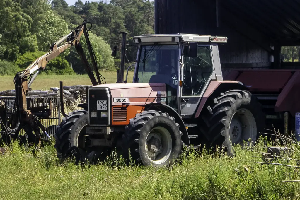 Massey Ferguson 3600