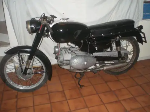 Motobi 200