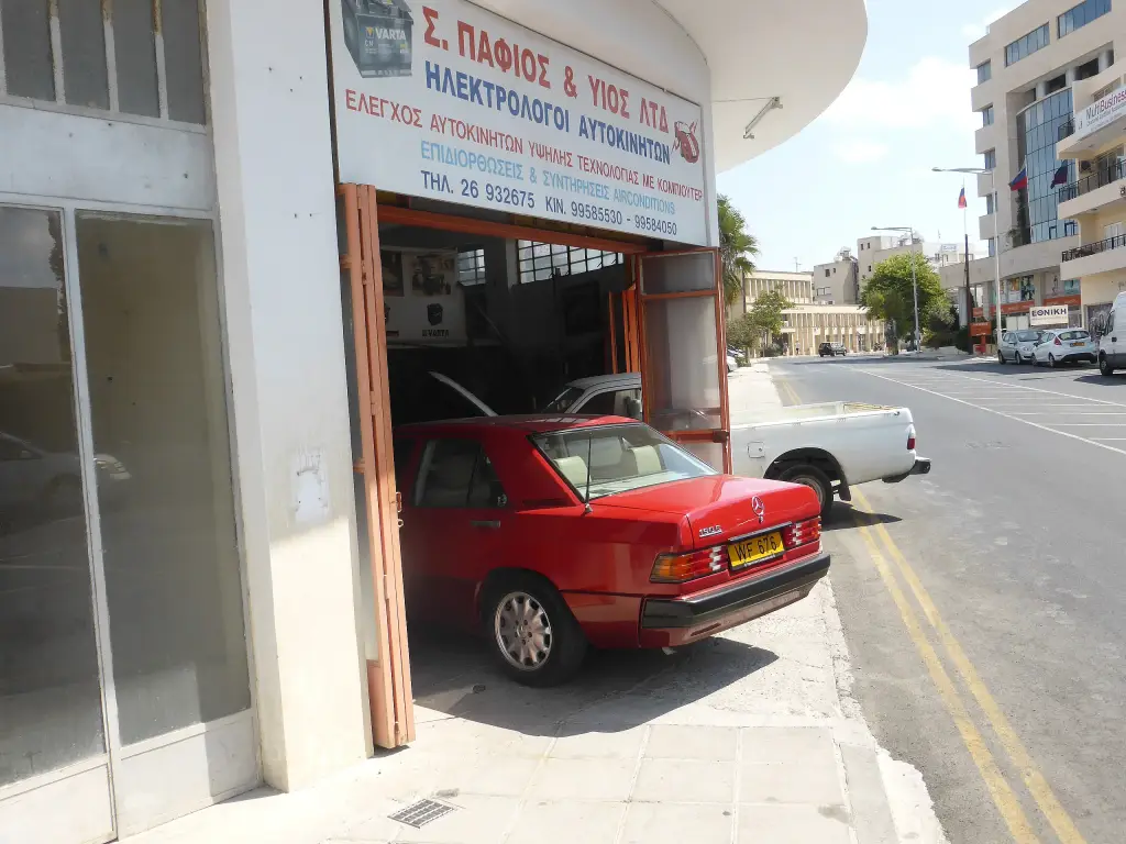 Mercedes 190E W201