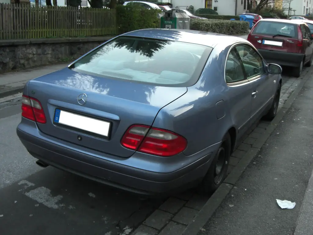 Mercedes-Benz CLK Coupé C208, rear view