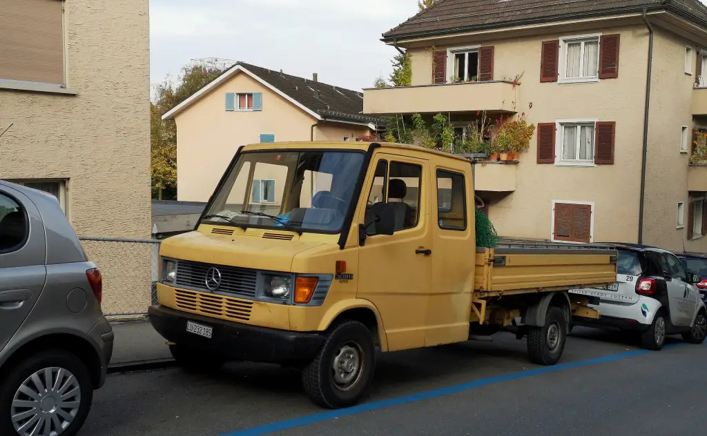 Mercedes-Benz TN van