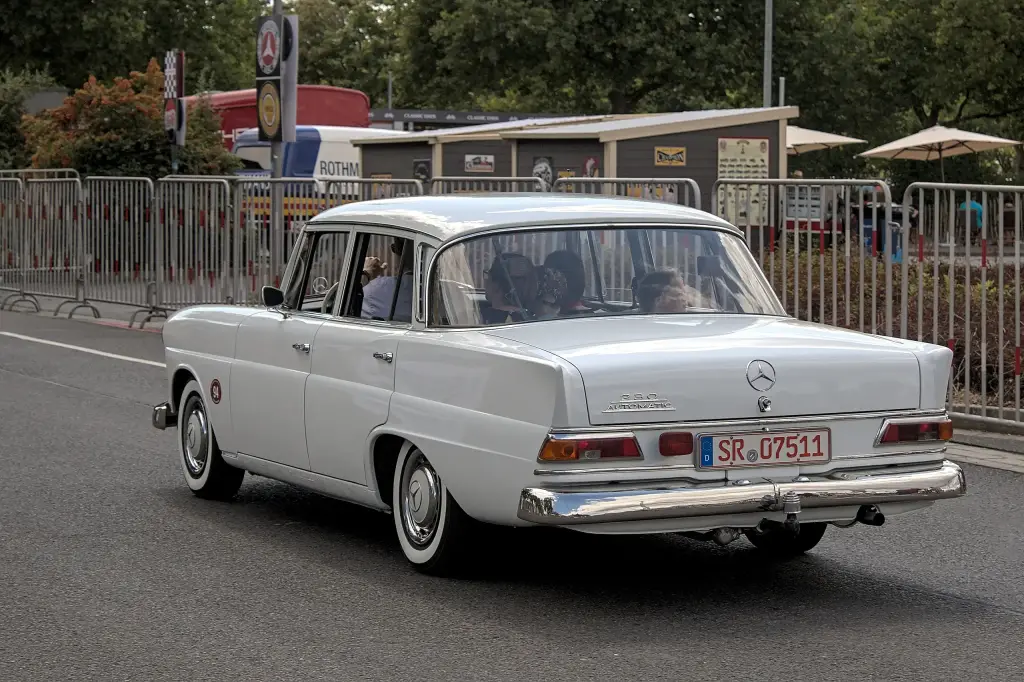 Mercedes-Benz 230 W110, rear view