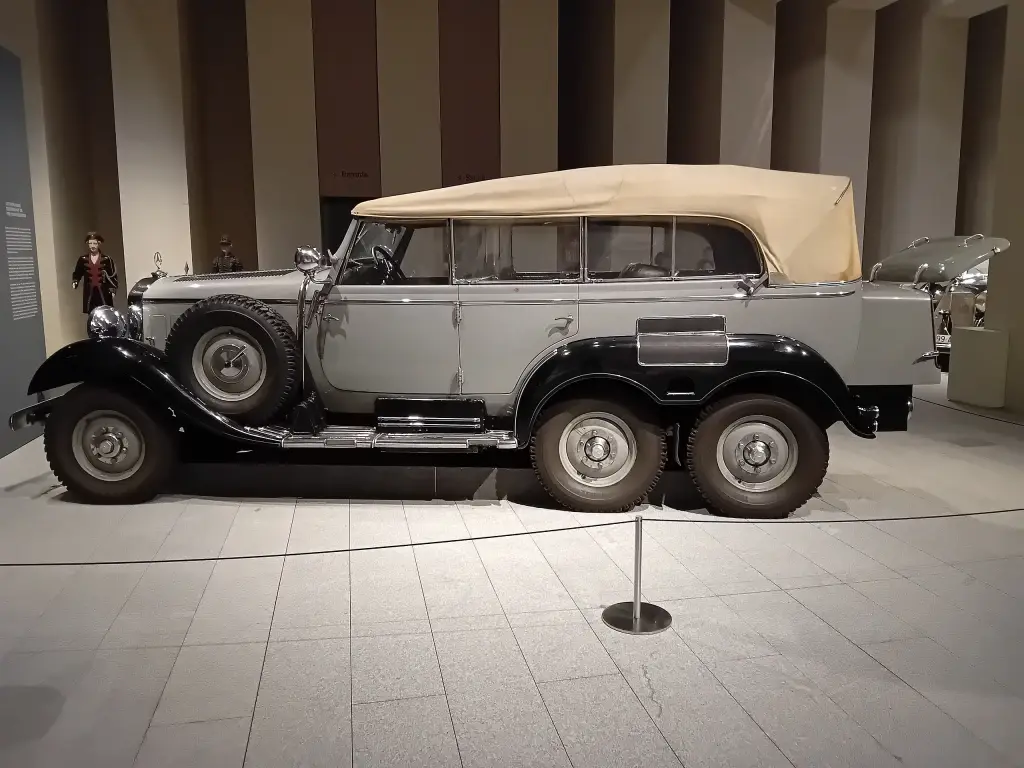 Mercedes-Benz W31 given to Franco