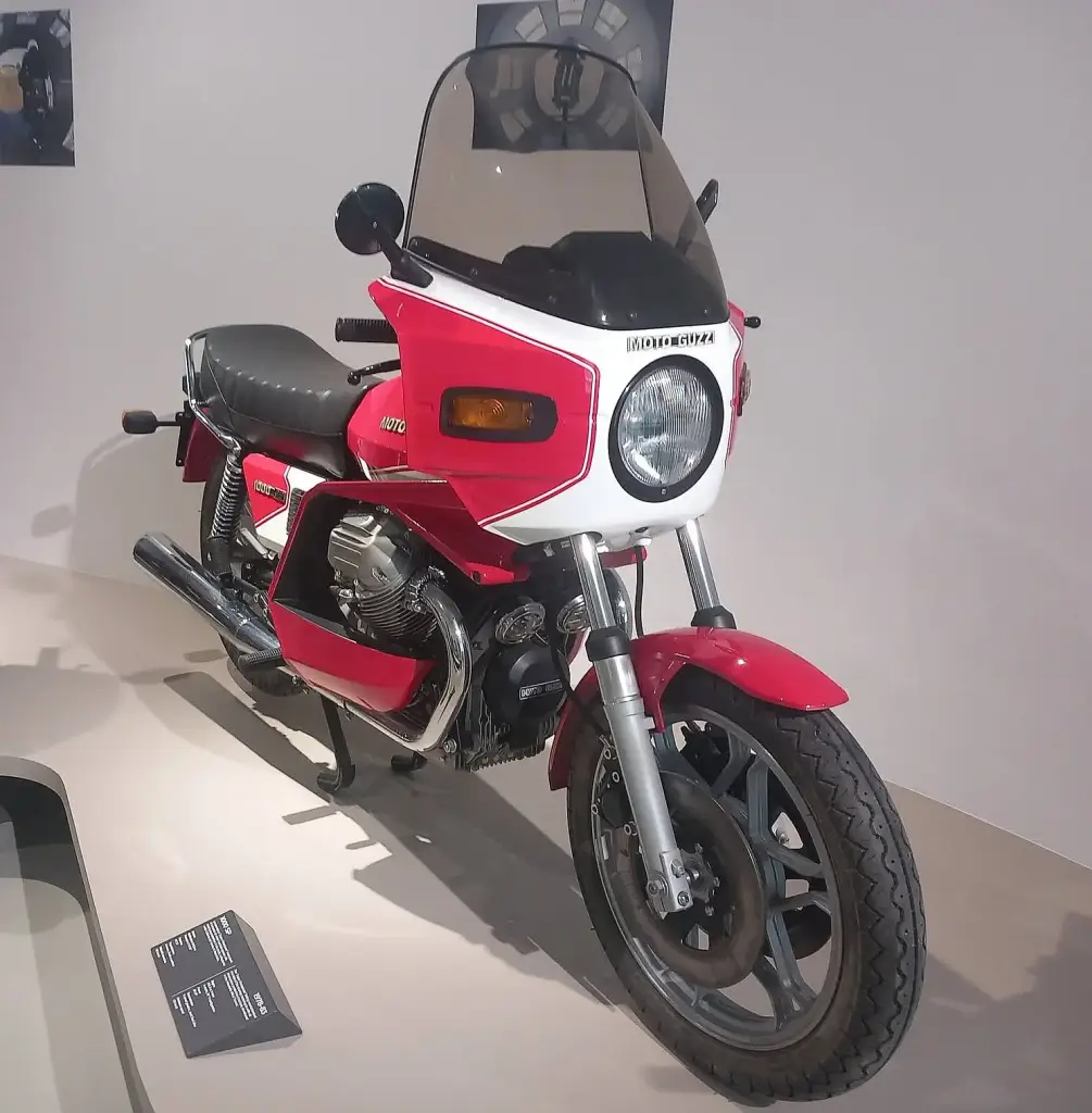 Moto Guzzi 1000 SP