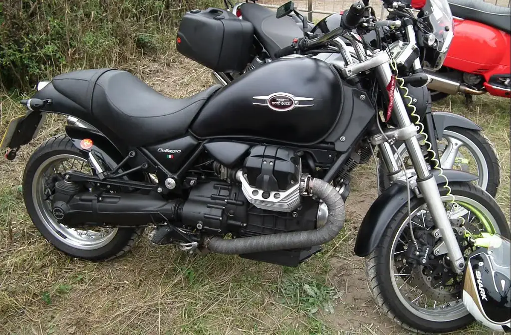 Moto Guzzi Bellagio at Kop Hill in 2013