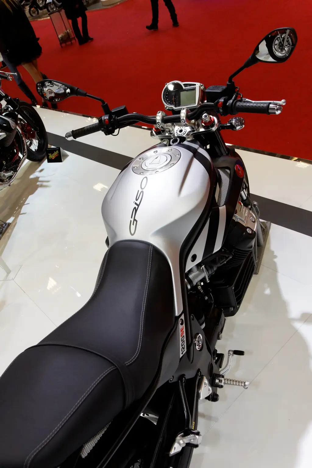 Moto Guzzi Griso 8V SE at the 2011 Paris show
