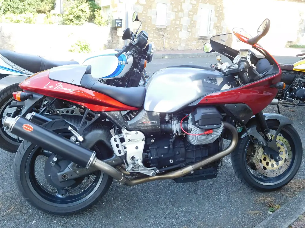 Moto Guzzi V11 Le Mans