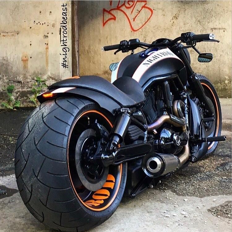 DarkNightRod Since 2012 on Instagram: “INSPIRATION WEEK! I think this is the bike that really set my own build of. The low compact look with airride in the rear AND in the front.…”