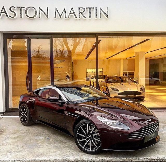 Fotoğraf : @astonmartinturkey Aston Martin Db11