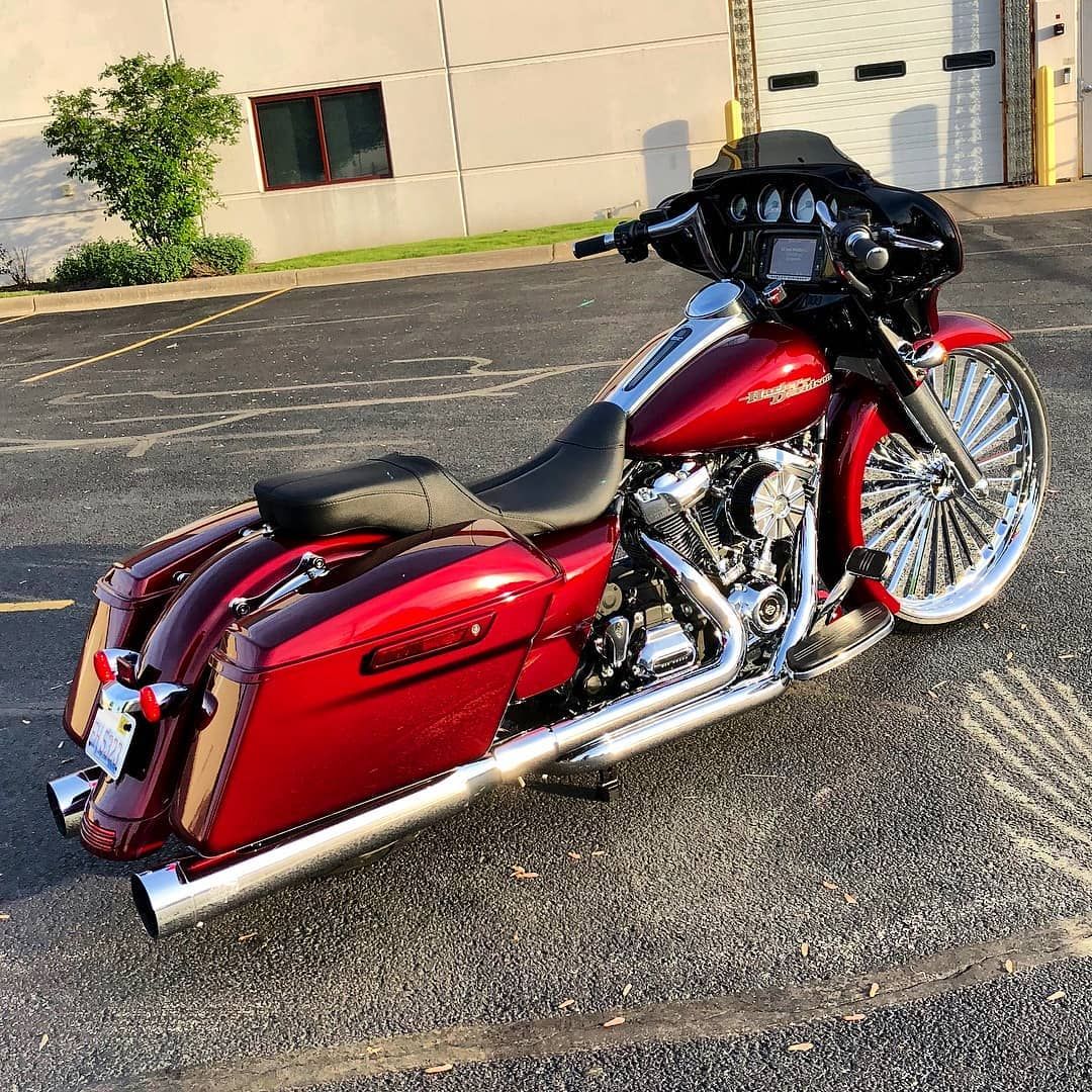 HD Tourers & Baggers on Instagram: “Credit to @fbombbaggers ===================== Follow & Tag “HD Tourers and Baggers” on Instagram, Facebook, Twitter & across the Web.…”