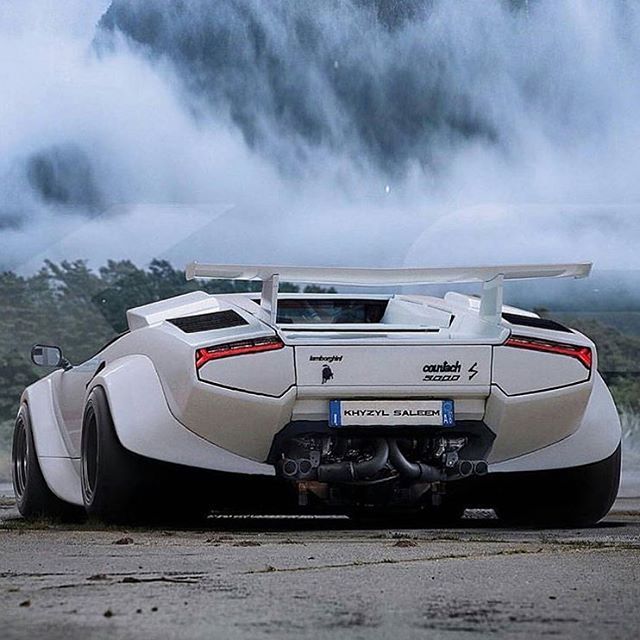 Bull Run — radracerblog: Lamborghini Countach @the_kyza