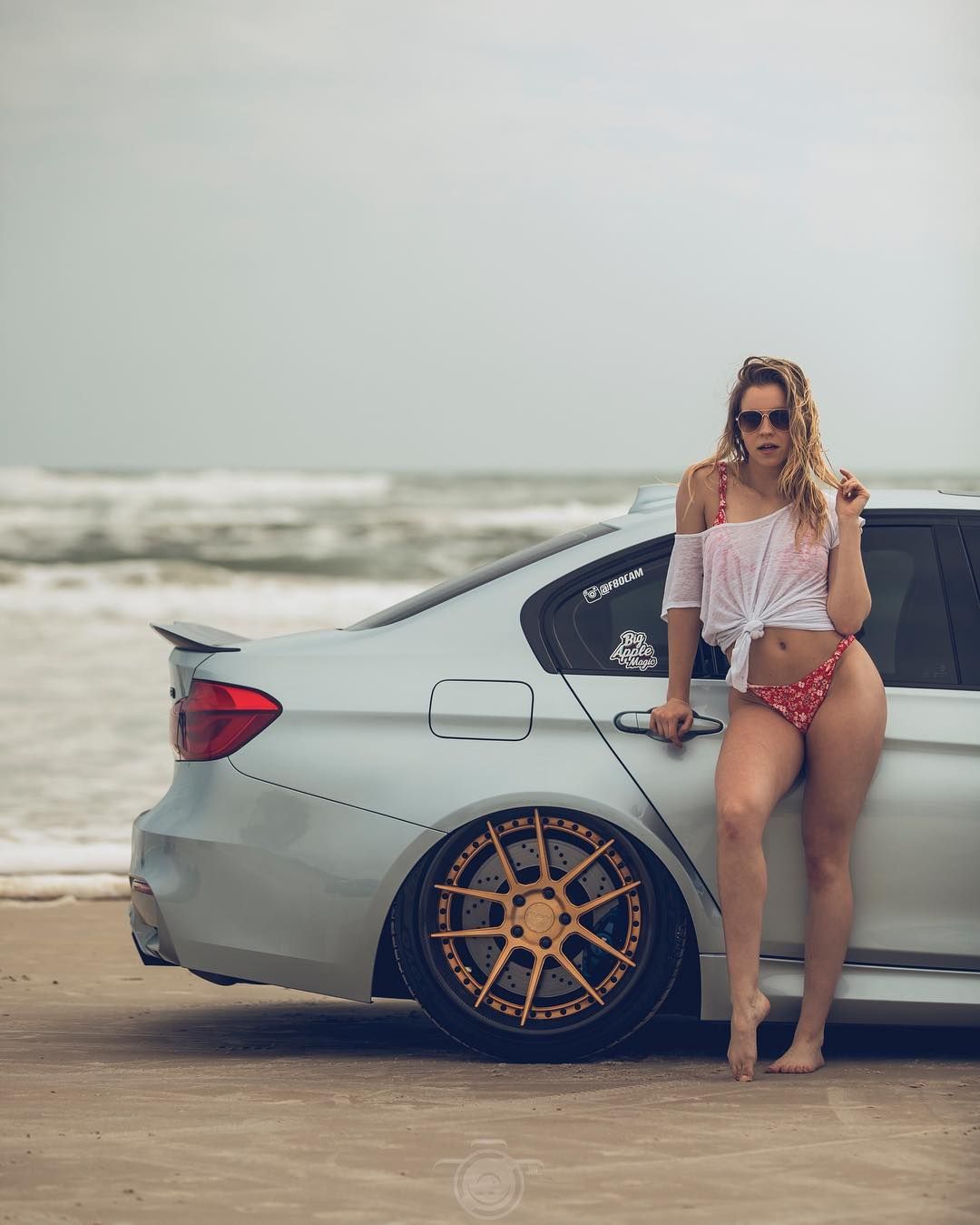 Sarah #sencityslays on Instagram: “My two fav things: the beach and cars ? #risenshine . . . . . . . .#nowords #mpower_official #bmwm_insta #bmw #bimmer #suspension #low…”