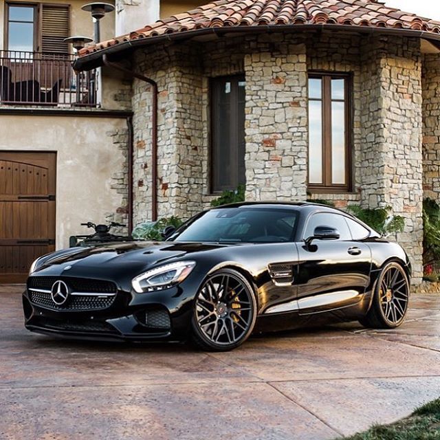 CarsWithoutLimits – Marlon ?? on Instagram: “Yes the perfect looking AMG GT done by our friends @caliwheels  Check them out #CarsWithoutLimits #AMGGT”