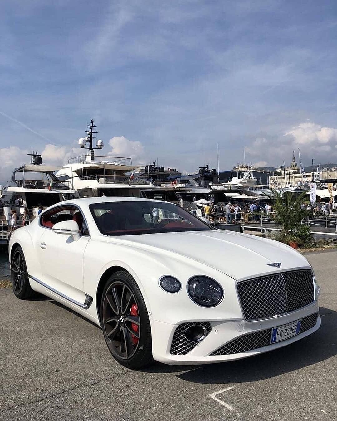 Bentley Club Azerbaijan on Instagram: “? Continental GT in White ? . . . . . #bentleybaku #luxury #car #cars #bentley #drive #speed #flyingspur #mulliner #mulsanne #continental…”