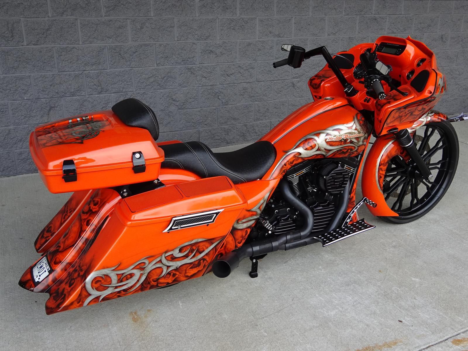 2013 Harley-Davidson ROAD GLIDE CUSTOM – SCREAMIN’ EAGLE 120R MOTOR – 26″ BIG WH…