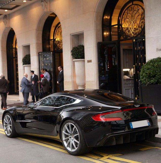 Aston Martin One-77 .. Love this Hyper Car : astonishing look, performance, and…
