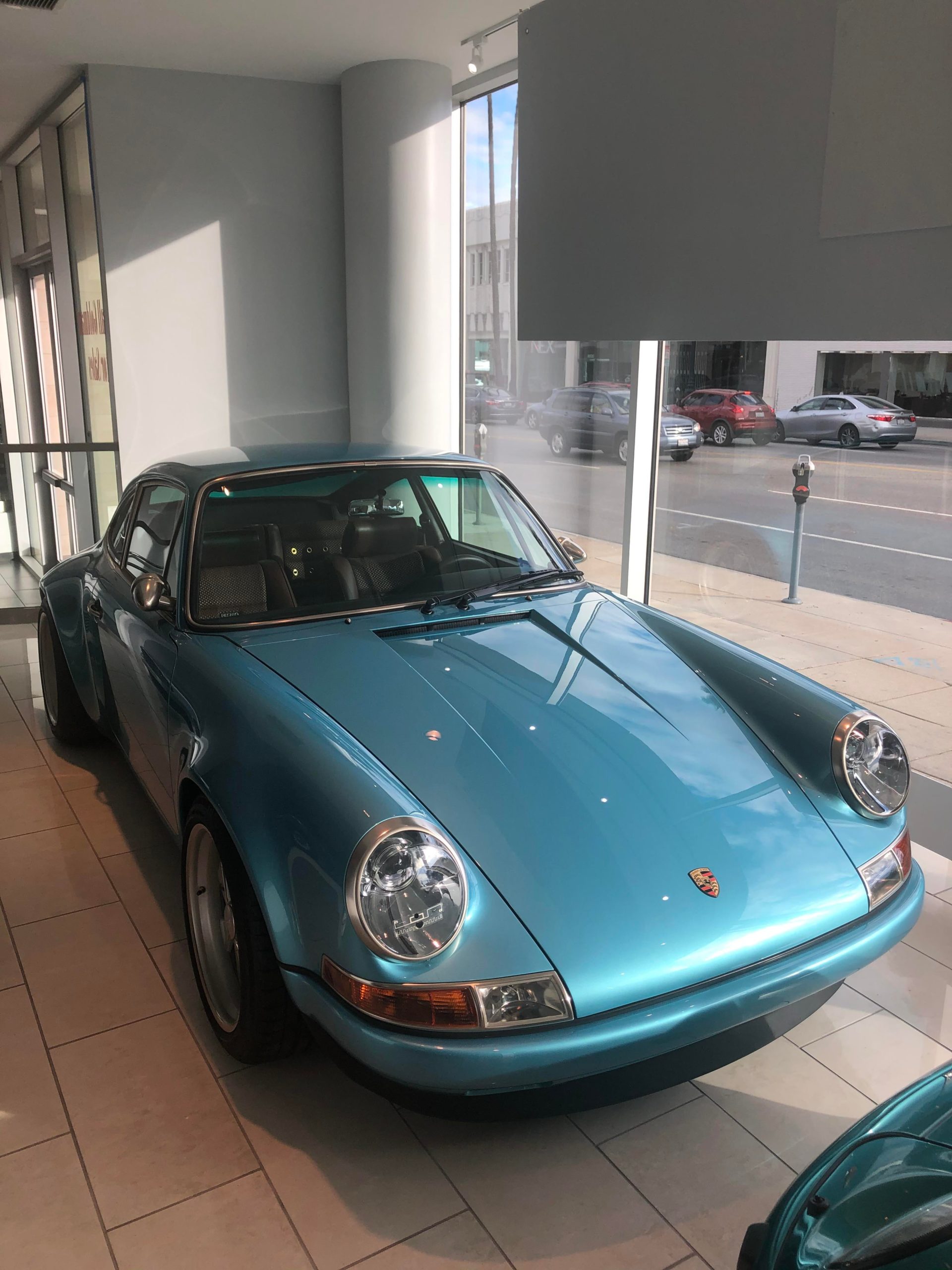 Amazing blue on this Porsche Singer