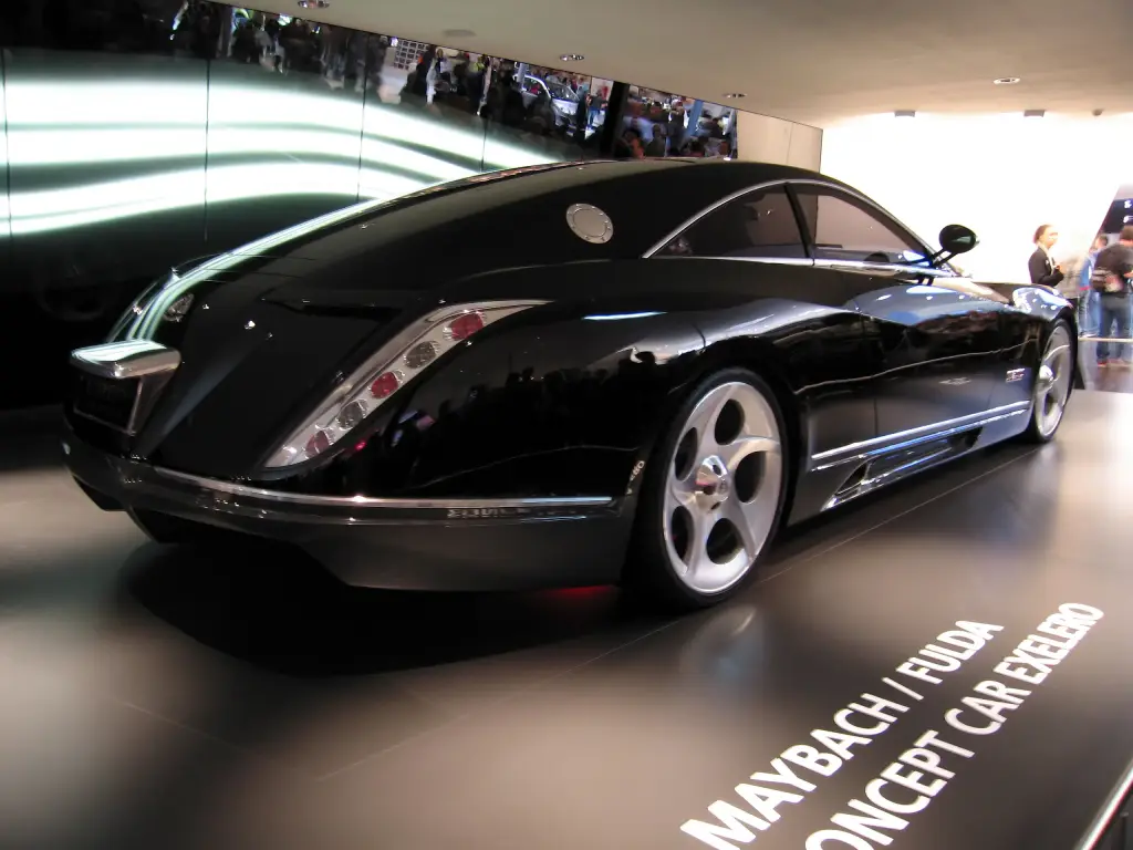Rear three-quarter view of the Maybach Exelero at IAA 2005