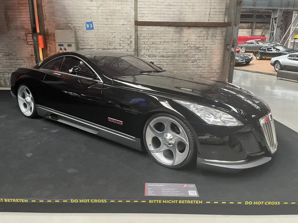 Black Maybach Exelero coupé in a museum, front right