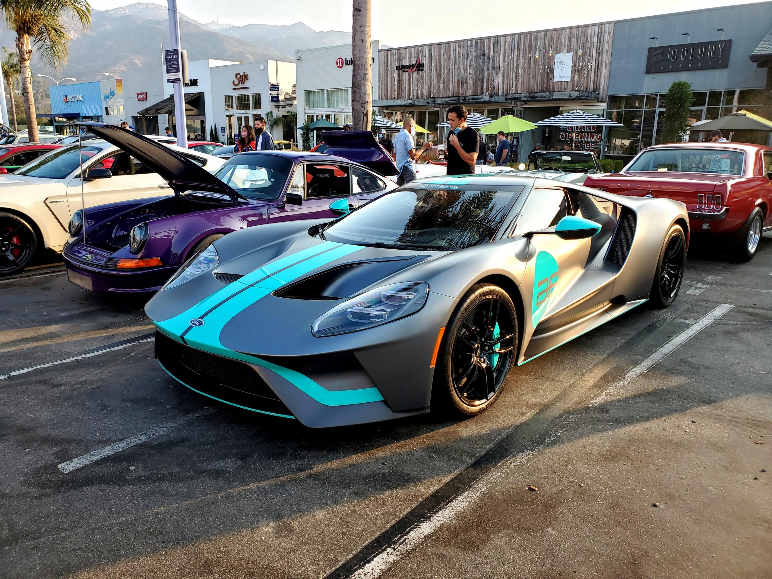Gorgeous Ford GT at Malibu