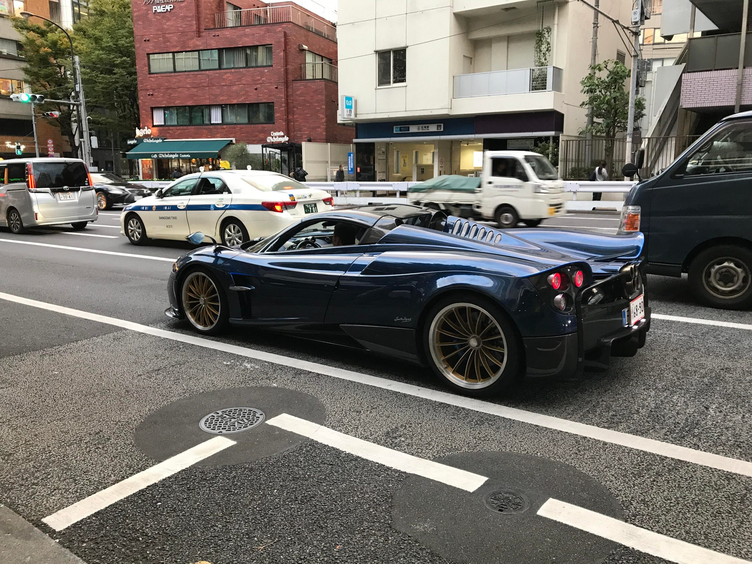 Walking through Tokyo when this Pagani Huarya came rumbling through.